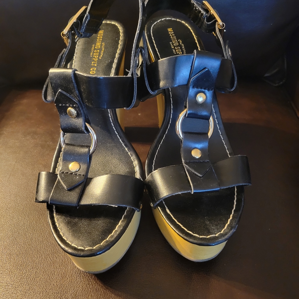 Mossimo Supply Co. Black and Gold Platform Heels